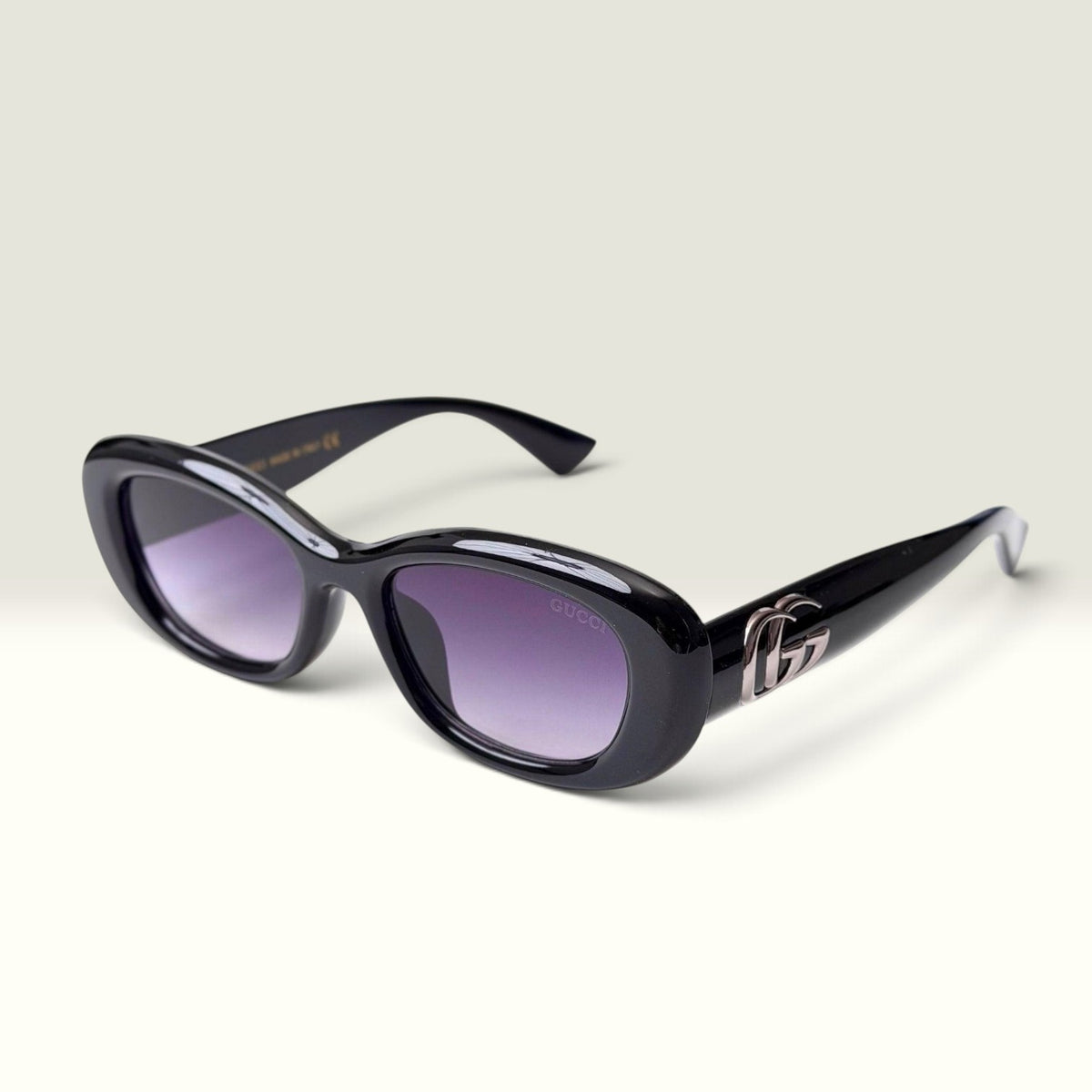 GUCCI  OVAL LOGO BLACK PURPLE
